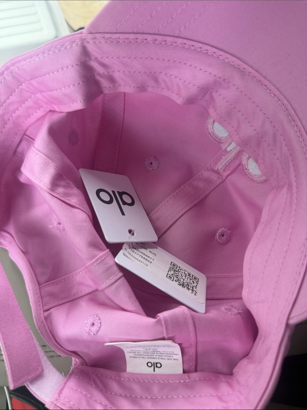 ALO Yoga Pink Logo Baseball Cap - Picture 2 of 4